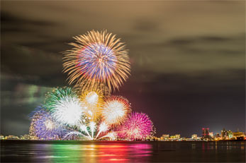 yokohama-fireworks.jpg